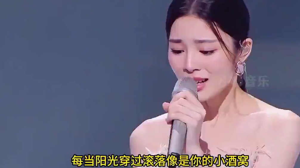 这才是有效翻唱，实力歌手一开口网红歌瞬间变高级，网友：老天爷追着喂饭吃#翻唱 #张碧晨 #王睿卓#刘