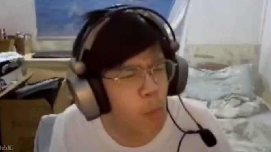 没想到我居然能当一回堵门的第一视角！#看看cfm怎么个事 #cf手游太白诗仙 #cf手游 #穿越火线