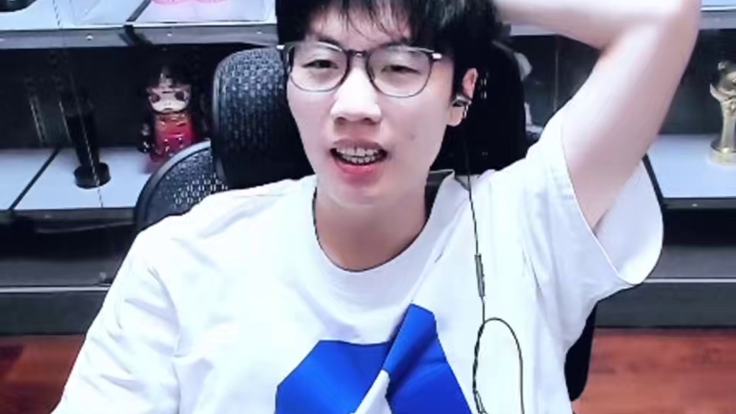 禁欲系甜妹，蔡哥也是认上老乡了 