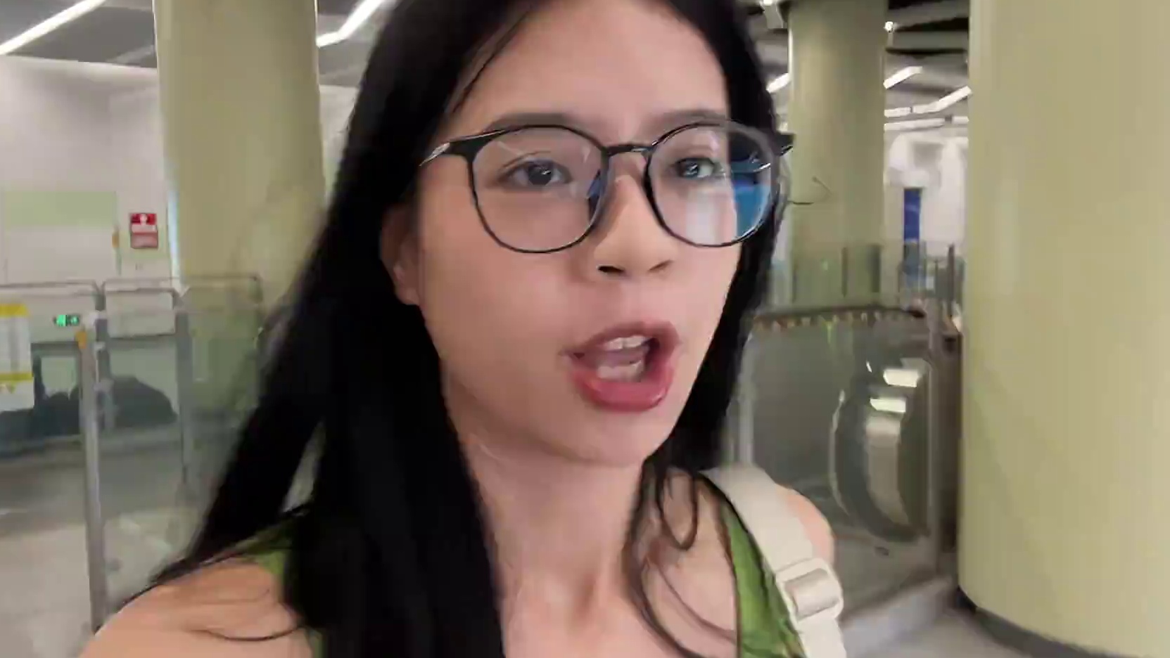 雯雯花了359元，买了6张披萨，老公：吃起来怪怪的不像披萨！ #蛋白棒 #低卡零食 #鸡胸肉 #欺骗