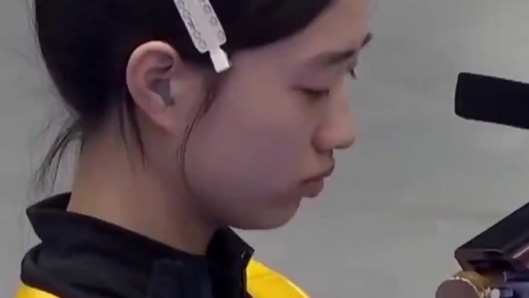 阿条姐已经很棒了 气步枪这个比赛真的好卷 比分咬的好紧