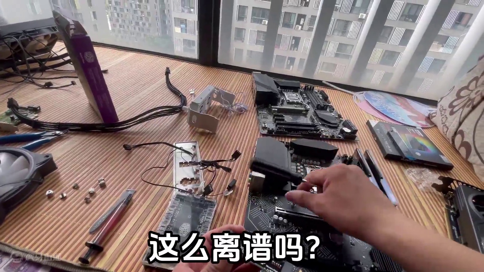 给有40寸显示器的帅哥升级台黑色海景房！ 给有40寸显示器的帅哥升级台黑色海景房！#diy电脑 #装