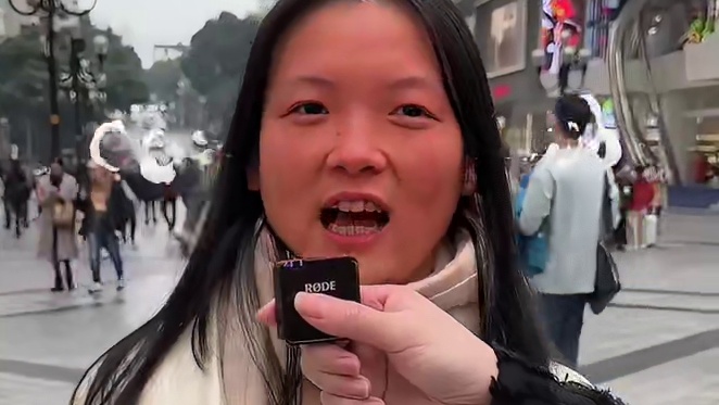 爆改重庆舞蹈老师，说一直以来都不自信，今天枣找我要常试换种感觉换个发色整个人看上去有气场多啦，为新发