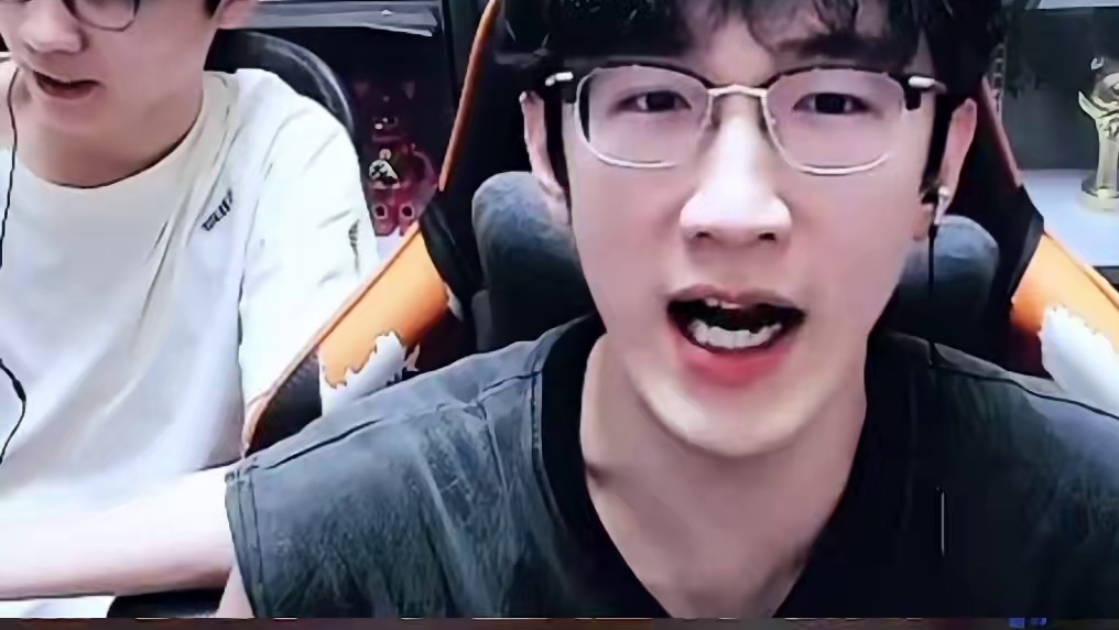 为何粉丝说再也不看蔡哥直播了 