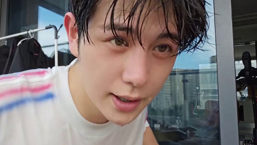 【童锦程】最近运动完照镜子总感觉自己变帅了