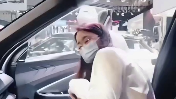 周末去了青岛国际会展中心，看到了第二十三届秋季车展，太酷了！五大车展之一，好多牛车都有，一定不能错过