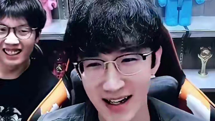 原来主播的交子这么来的! #逆水寒手游 #我浮夸真的要强 #逆水寒全民制作人