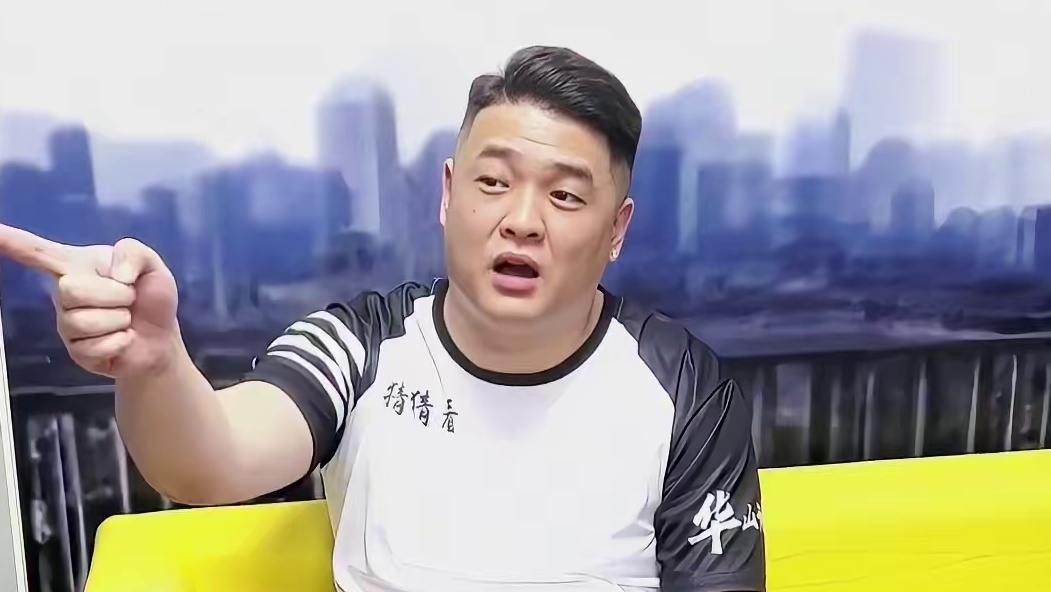 选手休息室第一视角：点了两个狼被毒了！怨啊！气啊！
#狼人杀 #华山论剑狼人杀 #华山论剑上海赛区