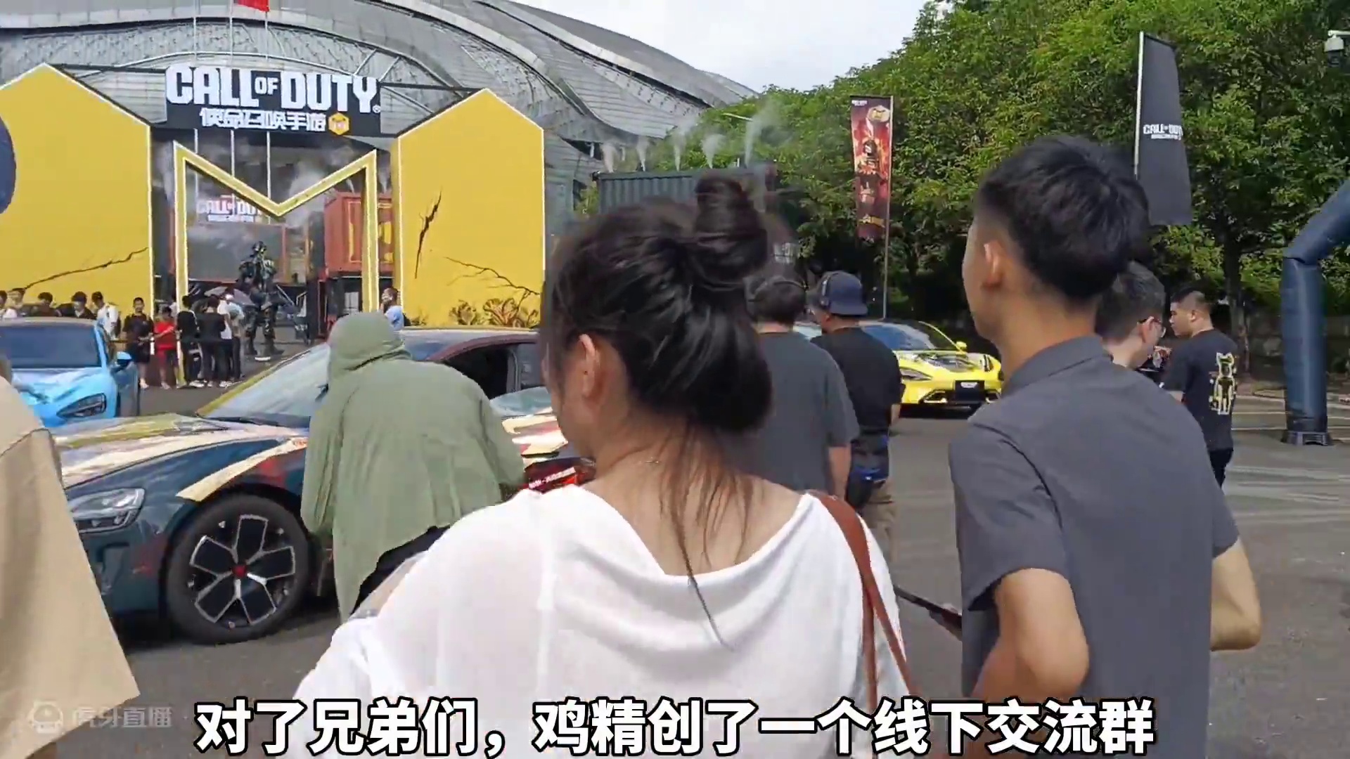 去参加广州线下嘉年华活动了，但为什么我的号码是... #覆面系幽灵变装挑战 #完蛋我被幽灵包围了 #