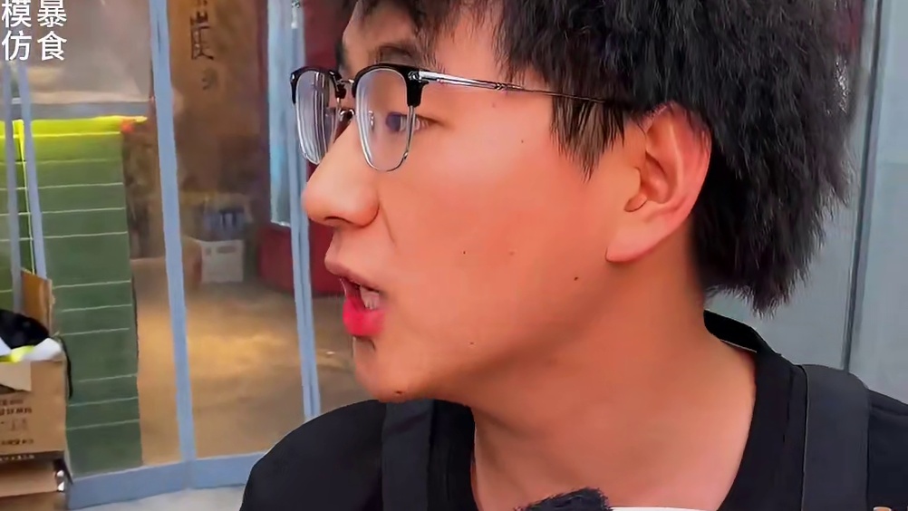 小伙想破纪录我们1斤面记录？天，这可是46秒！#重庆小面 #小面调料 #妈呀太香了 #好吃到停不下来