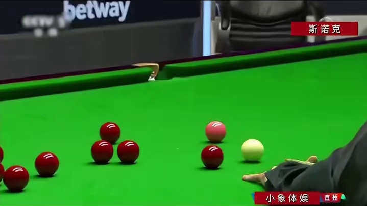 连续进攻14套粉球，难度堪比满分杆147，斯诺克第一人就是任性！#打台球名场面 #奥沙利文 #丁俊晖