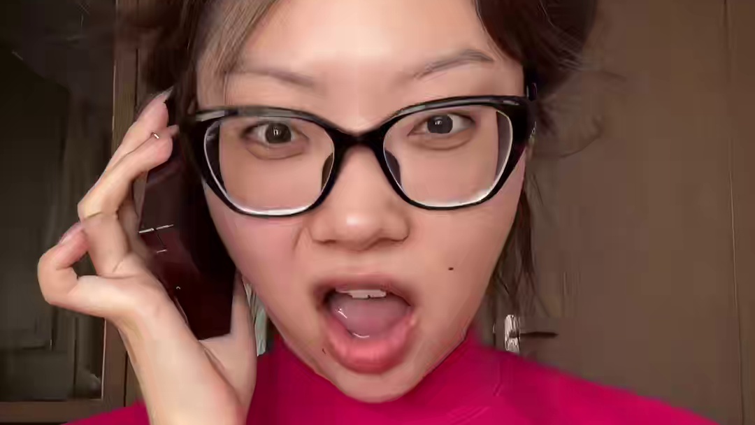 这样能去参加晚宴吗？！在线等！挺急的！#搞笑配音 #妆前妆后 #化妆