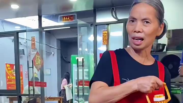 湖南200斤帅哥挑战10碗爆辣螺蛳粉！竟然….. #螺蛳粉