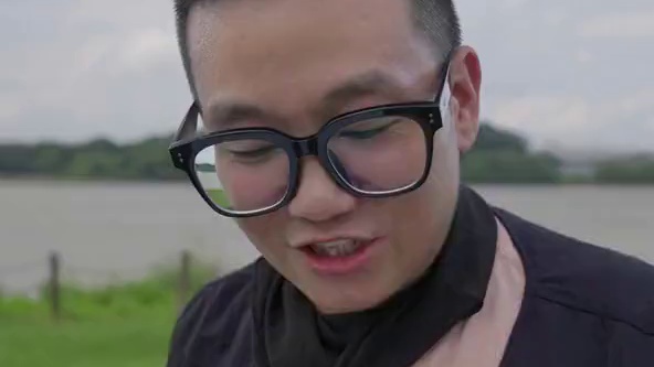 配置挺全，空间挺大，但就是不知道这价格……#岚图知音  #百花奖明星的知音   #参加百花奖的明星都