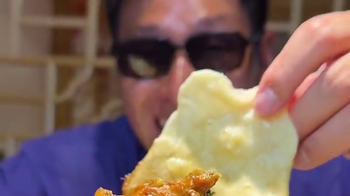 快囤快囤！68两斤土鸡，再加四个配菜还有贴饼！就开业第一波 #周末大放价 #性价比超高#地锅鸡贴饼 