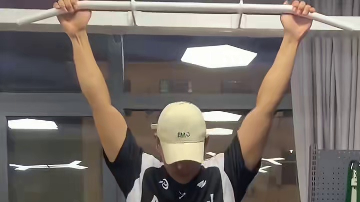 这谁顶得住！ 2位数运动日常都能穿！#健身穿搭 #夏季穿搭 #遮肉显瘦 #显白穿搭 #运动穿搭