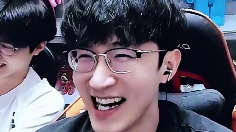 蔡哥茶壶太暴力直接被屏蔽！ #逆水寒手游  #我浮夸真的要强 #逆水寒全民制作人