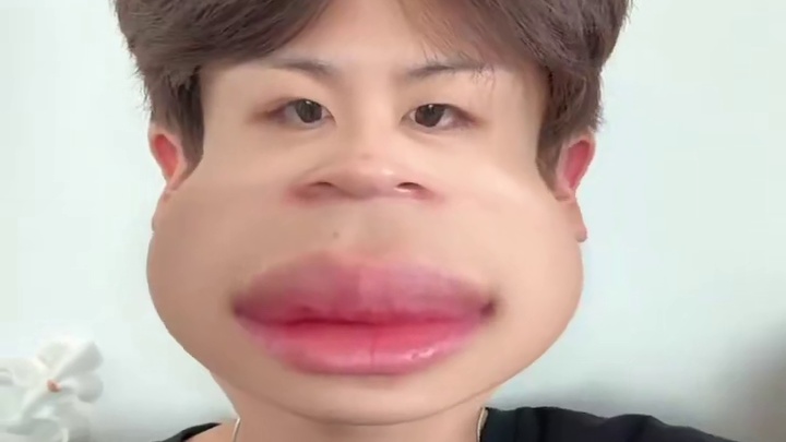 晚上好，给大家表演个呲个大牙乐#高能英雄 #高能英雄亚洲冠军赛