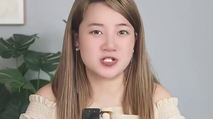 颜色炫酷，手感还这么好，按键灵敏，游戏体验感直线上升！#电子产品#玩转数码 #好物分享