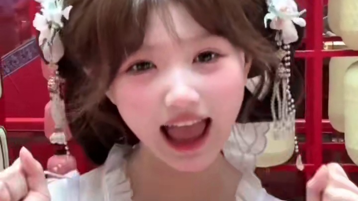 ៸៸᳐ ̳> ·̫ < ៸៸᳐ #甜妹出击 #甜妹 #汉服 #西安 #甜妹必须配硬曲儿