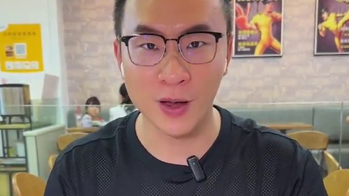 又冬菇蒸鸡腿肉又盐焗鸡又猪肉汤，米饭和小菜还能任吃，除了真功夫还有谁？#真功夫快餐   #真功夫超值