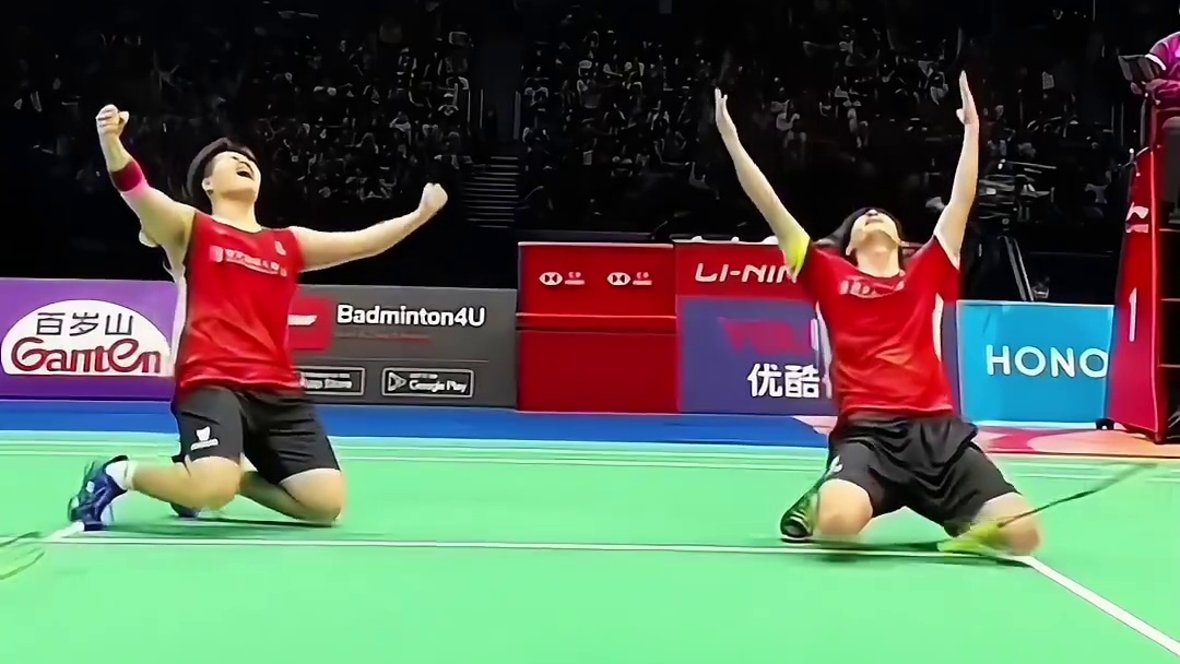 “王昶回应连夜取关700人，因为每天有太多消息弹窗，感觉关注太多不太好”#王昶 #王昶回应连夜取关7