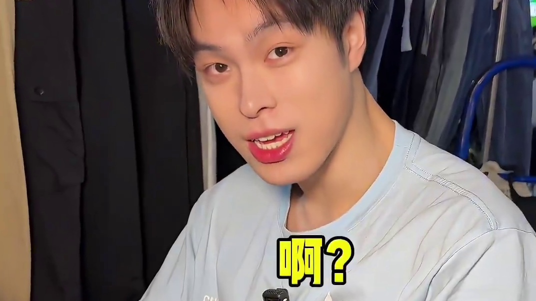 1000元天价重庆小面自助！？阿疯和老板杠上了#自助餐 #重庆小面 #妈呀太香了 #豌杂面