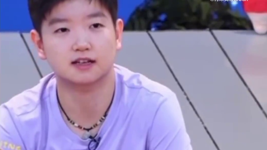 孙颖莎谈闭幕式吹灭圣火，觉得非常荣幸！