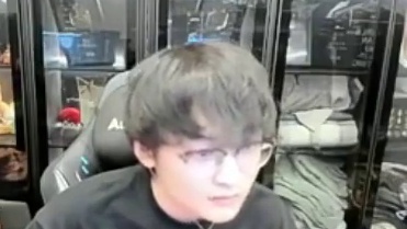 帅不过30秒？#我的世界 #主播夏天y #mc #小地图