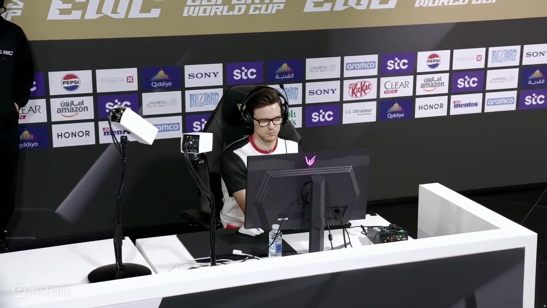 HeRoMaRinE vs Dark EWC星际争霸小组赛