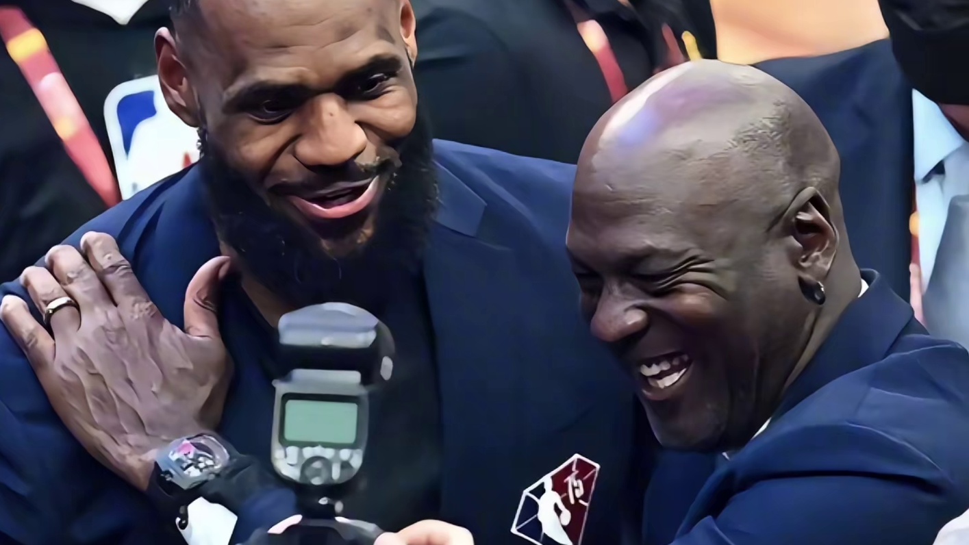 #詹姆斯 #乔丹 美媒评选78大球星，詹姆斯首次超越乔丹位列榜首！你怎么看？#nba吐槽大会