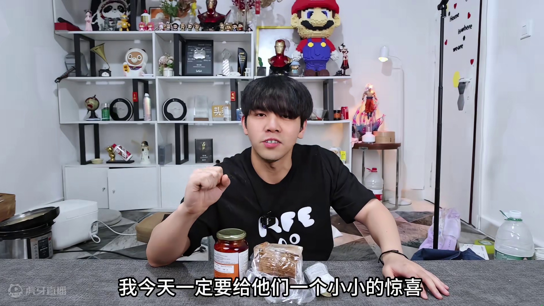 三小伙挑战各国奇葩美食，全程高能，一吃一个不吱声！？ #盲盒 #美食测评 #高能 #试吃