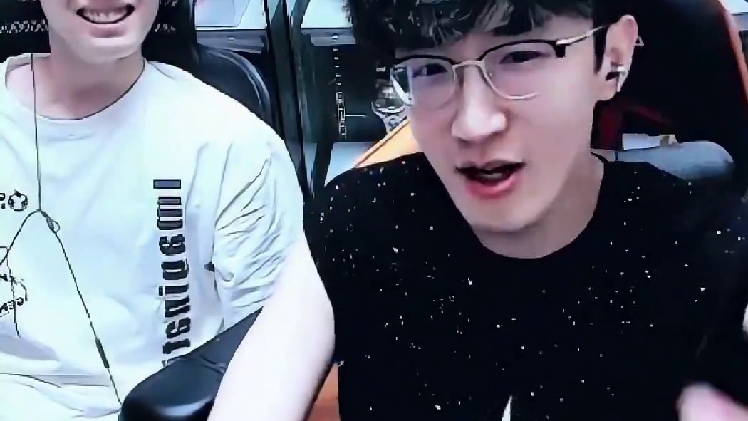 大橘子被当场开庭！ 