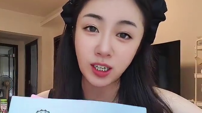 跟着明星喝准没错！19.99到手28杯！#好喝不贵 #仙女都在喝什么 #超便宜超划算 #一天一杯喝不