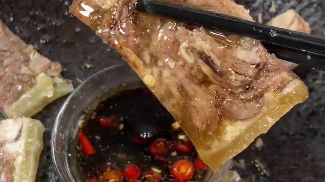 这些烤肉半成品，在店里可能是个刺客，可拿回家它可就老实了 #半成品 #街边美食 #半成品美食 #美食