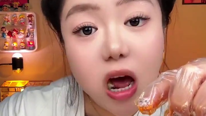 酸辣无骨鸡爪 #酸辣无骨鸡爪 #速食美食 #零食测评 #网红零食