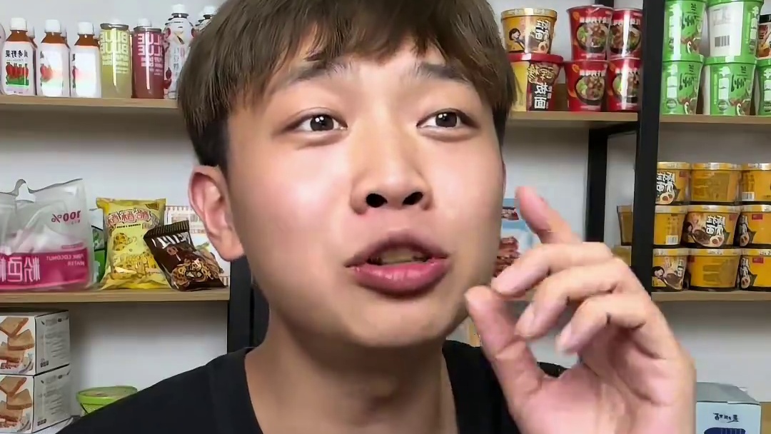 我的妈呀，这个饼不仅大，你们看下里面的馅，绝了！#闪马 #闪马日常分享 #好吃不贵经济实惠 #中秋节