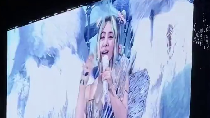 震惊！蔡姐厦门收官演唱会送的戒指啊啊啊！太嗨啦啊啊啊！厦门收官战现场真的太嗨啦！#蔡依林uglybe