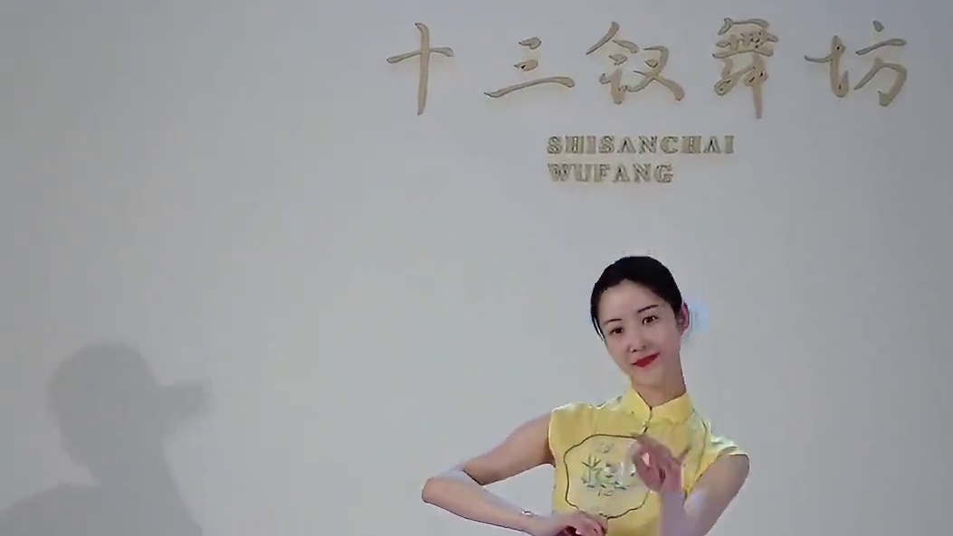 “月满爱也满，花好月正圆” 《花好月圆》原创