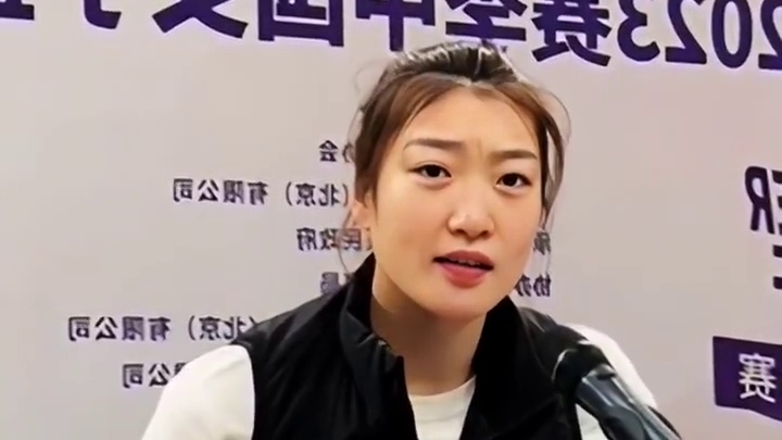 上班穿战袍  下班做自己，这就是我国女篮李梦