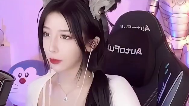 呆妹猫耳女仆套装被嫌弃！一句话让榜一大哥破防了 #呆妹  #黑神话悟空  #这谁顶得住啊 #二次元