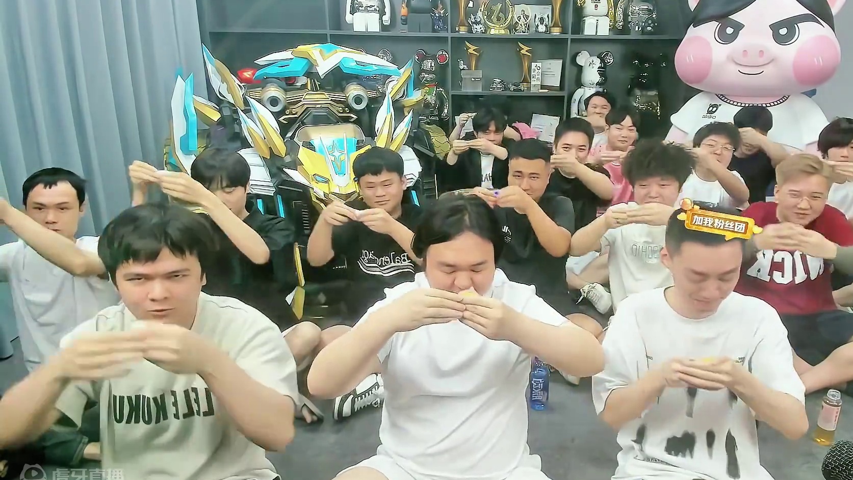 耀虎团伙集体新开场，幕后头子陈梓也出场了 #qq飞车端游 #陈伯全能王