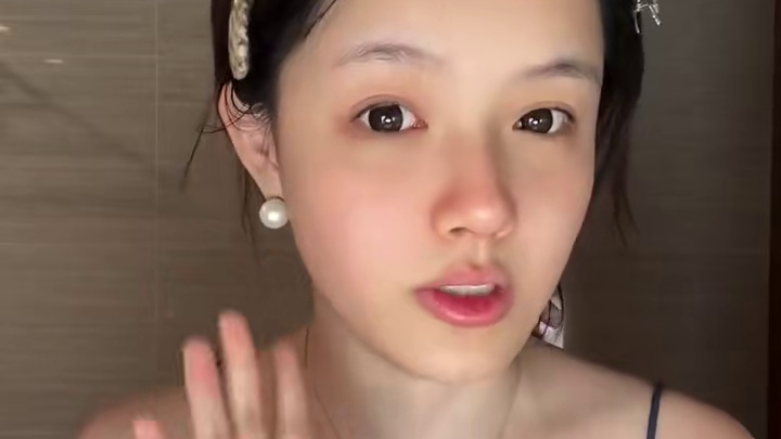 花小钱！0翻车！晒后修护保姆级跟练
#稀物集菌菇水 #护肤 #修护 #维稳 #湿敷