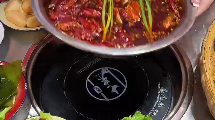 56 自助毛肚牛肉火锅吃到爽 妥妥的回本#南昌美食 #自助餐 #南昌逛吃攻略 #毛肚火锅 #特色火锅