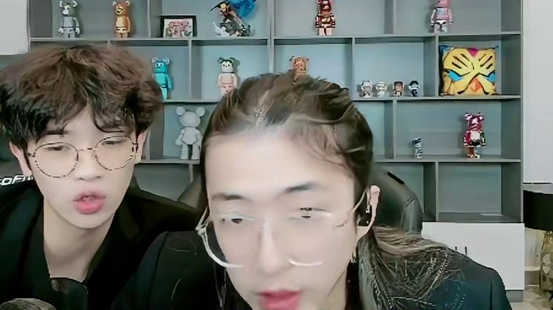 飞雷神拉面尼菈？！西部大镖客一挑五！ #金铲铲之战 #云顶之弈 #金铲铲小叶 #金铲铲之战魔法乱斗