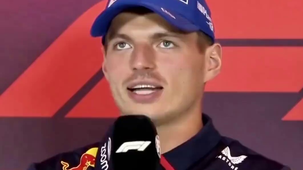 笑不活了，#2024F1荷兰大奖赛 赛前媒体发布会上有个记者边唱边问维斯塔潘更喜欢哪首属于他的BGM