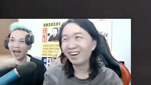 德华成功通关黑神话悟空，成为主播界OB通关第一人 #吕德华 #鲍星星 #菠萝仔  #黑神话悟空创作激