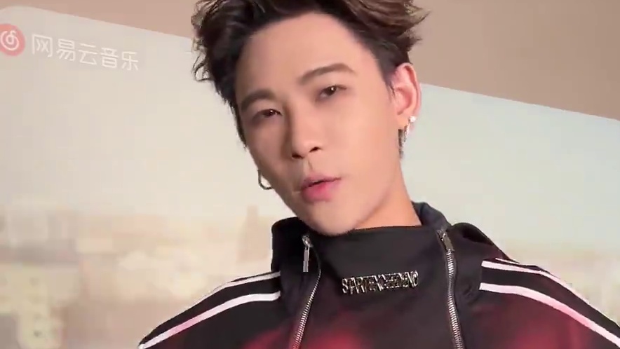 秋天的第一件卫衣 #卫衣男 #浅浅期待一下秋冬穿搭 #小瘦子男装