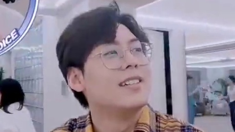 有点好笑，哈哈哈哈哈哈哈哈哈哈哈哈哈哈哈哈哈哈哈哈#赵成晨 #马洋 #我是特优声剧团季