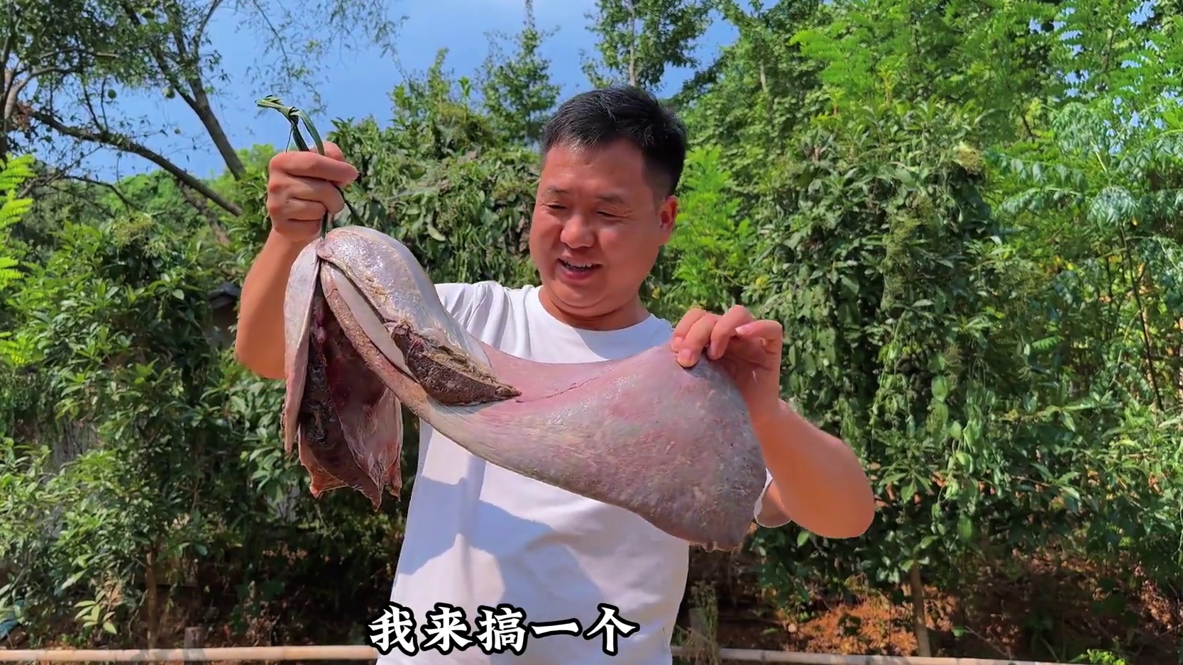 狗都不愿意吃的牛连贴，没想到爆炒后竟然这么香！ #新农人计划2024 #乡村生活家 #农村美食